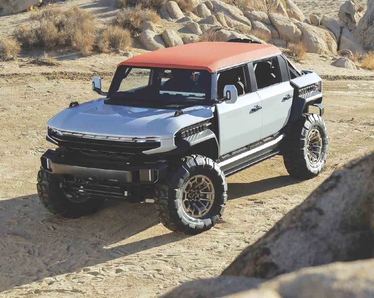 Prototipo Hummer EV en el desierto